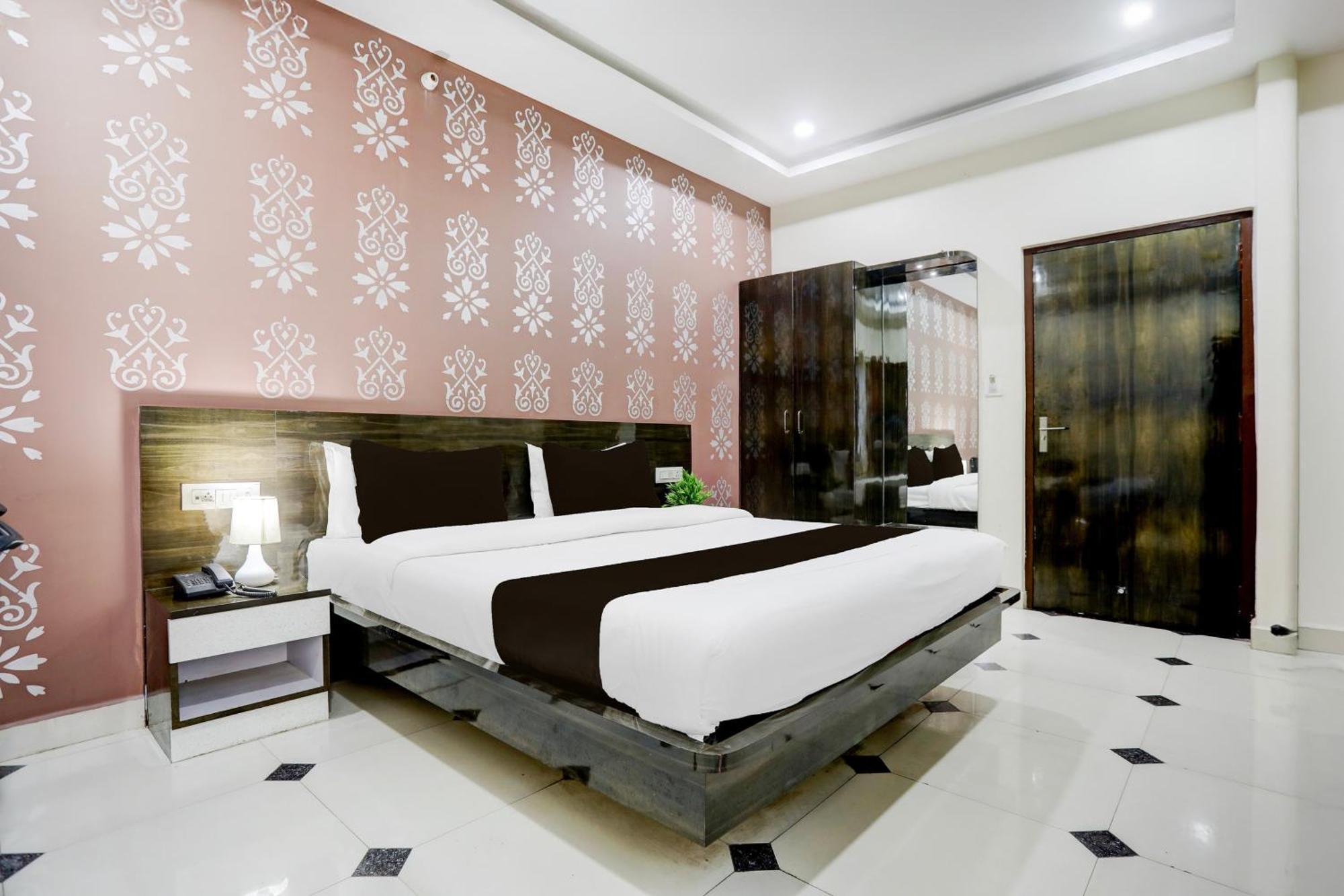 Super Townhouse Gida Near Rto Office Otel Gorakhpur Dış mekan fotoğraf