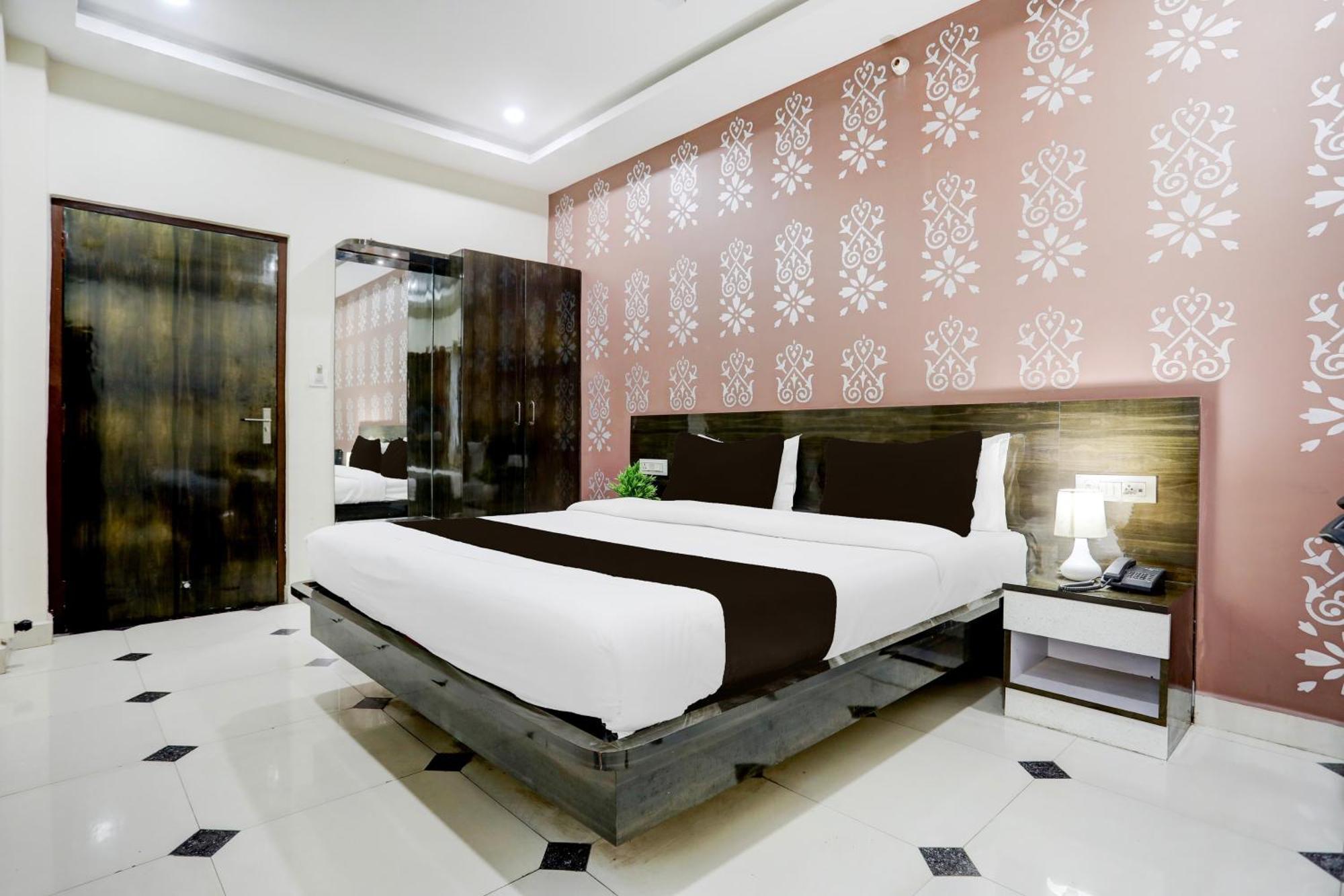 Super Townhouse Gida Near Rto Office Otel Gorakhpur Dış mekan fotoğraf