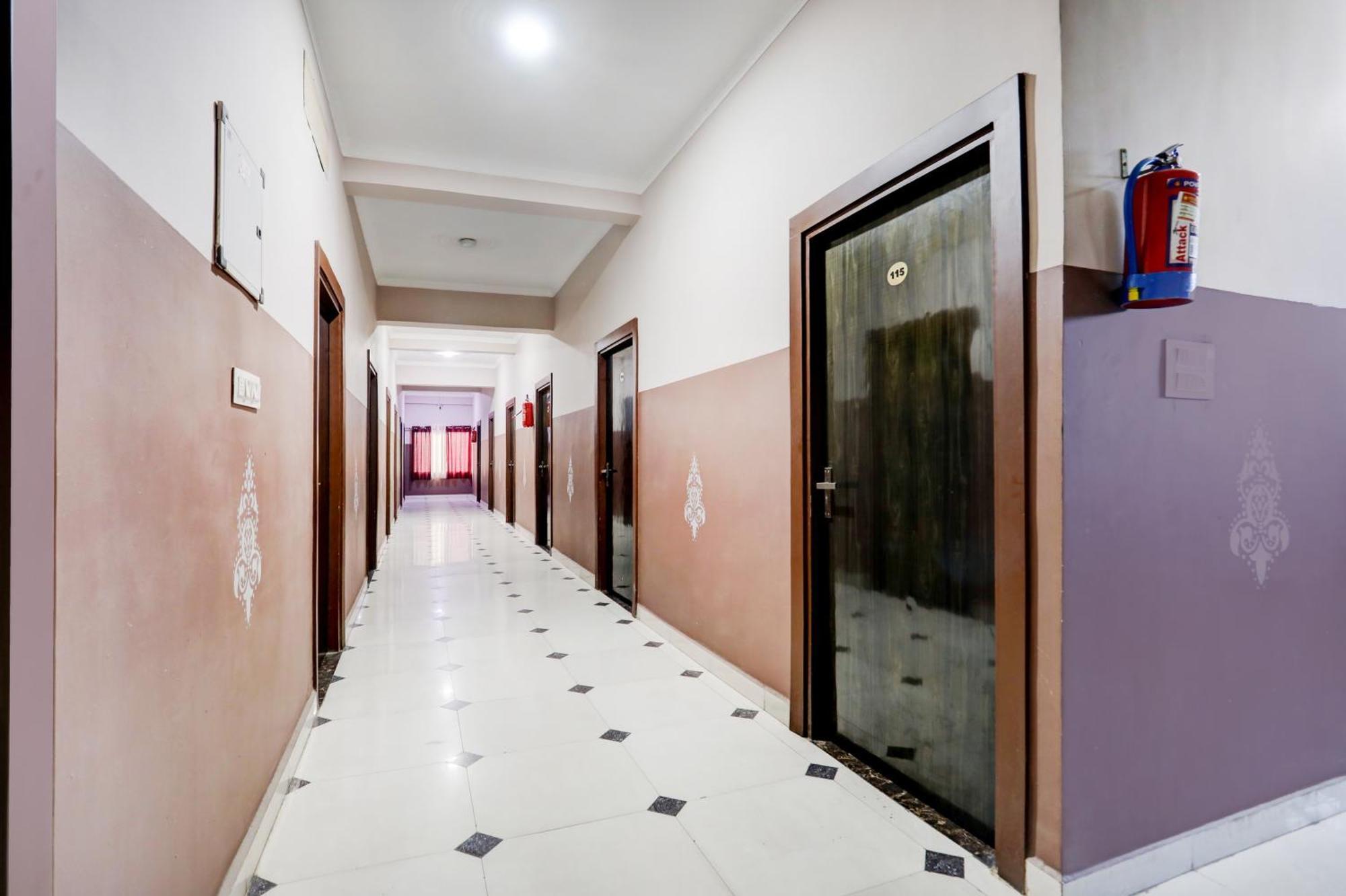 Super Townhouse Gida Near Rto Office Otel Gorakhpur Dış mekan fotoğraf