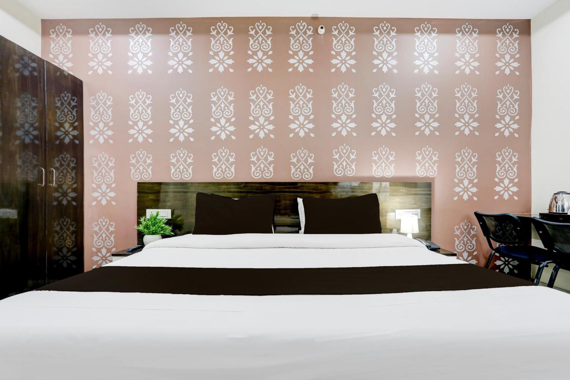 Super Townhouse Gida Near Rto Office Otel Gorakhpur Dış mekan fotoğraf